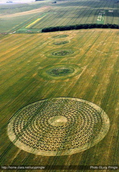 Crop circle associated with 4 tumuli - North Down - July 2003